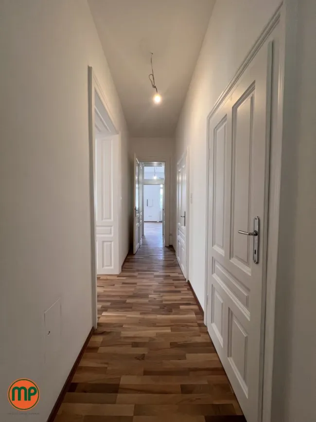 Wohntraum im Altbau: 3 Zimmer mit zusätzlichem Kabinett - Bild