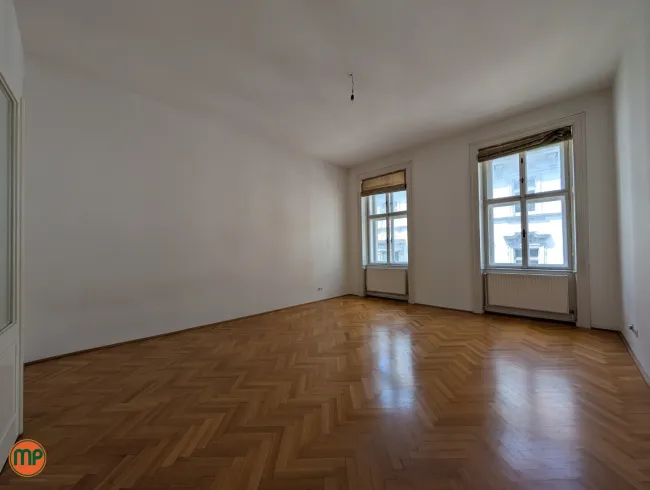 Beste Lage trifft Altbaucharme - 2 Zimmerwohnung am Schwarzenbergplatz - Bild