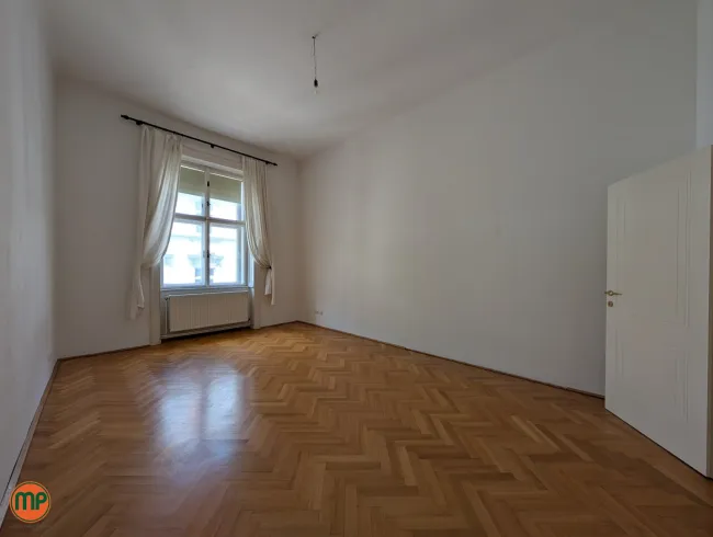 Beste Lage trifft Altbaucharme - 2 Zimmerwohnung am Schwarzenbergplatz - Titelbild