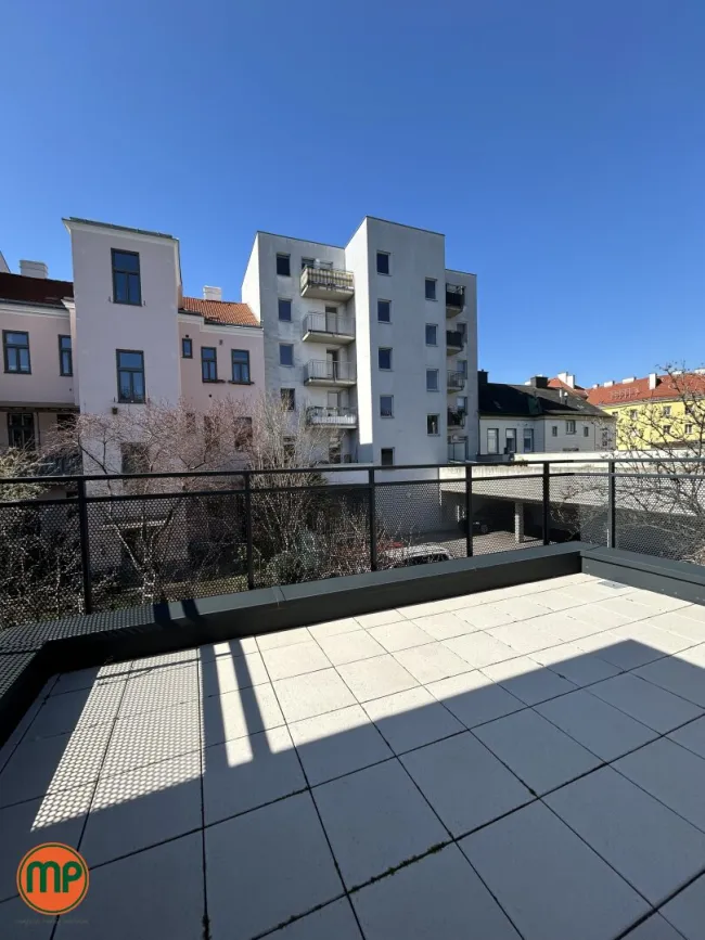 1 Zimmer - 2 Terrassen: Top-Ausstattung - Bild