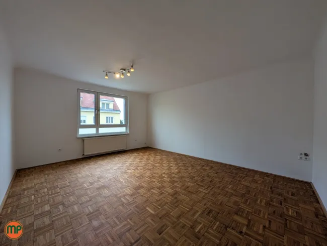 WG Wohnung mit perfekter Anbindung - Bild