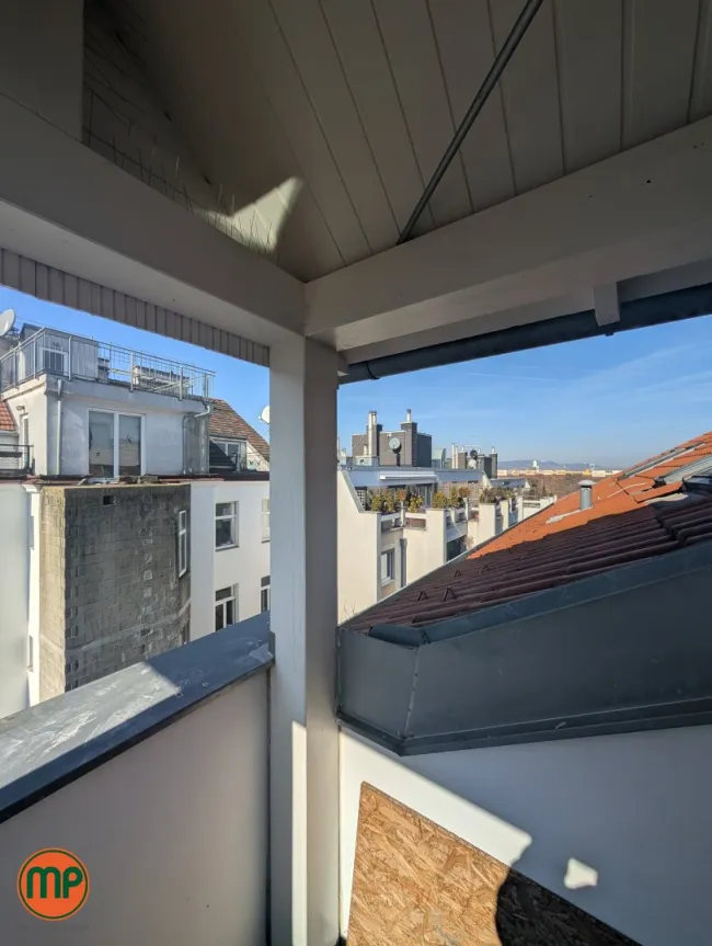 BESONDERE GELEGENHEIT: Maisonette DG-Wohnung mit Terrasse - Bild