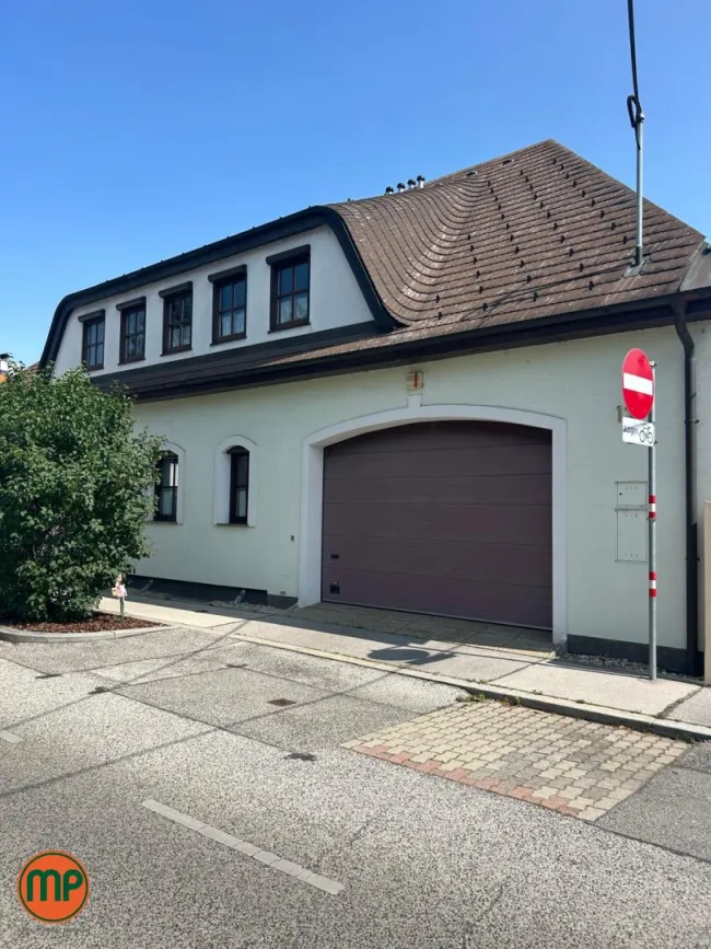 Ein Zuhause am Wasser: Haus mit Garten und bestehendem Wohnrecht an der Neuen Donau - Bild