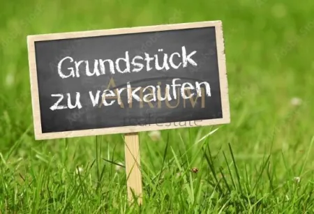 Grundstück in Aspern – Vielseitige Entwicklungsmöglichkeit - Bild