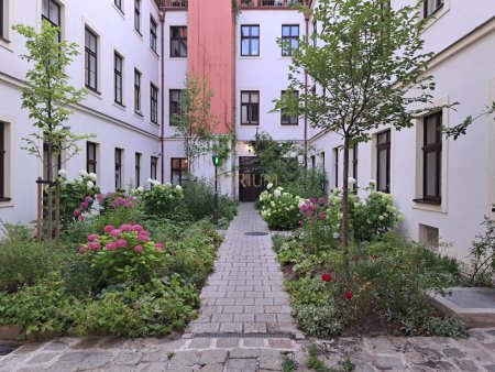 Dachgeschosswohnung mit Terrasse – Verbindlicher Mietkauf im 9. Bezirk