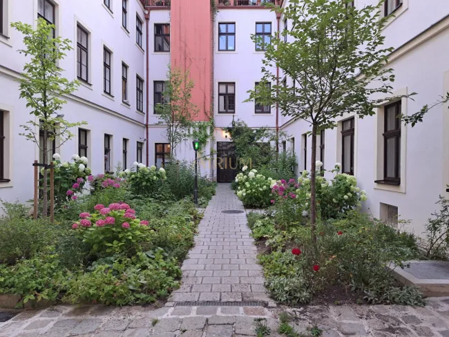 Dachgeschosswohnung mit Terrasse – Verbindlicher Mietkauf im 9. Bezirk - Bild