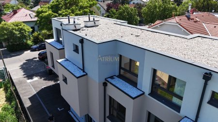 Neuer Preis - Reihenmittelhaus mit 5 Zimmer, Garten, 2 Terrassen – Erstbezug!