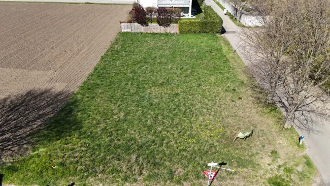 Top Eckgrundstück 650m² in 2201 Gerasdorf bei Wien – Perfekte Lage für Ihr Bauprojekt! - Titelbild
