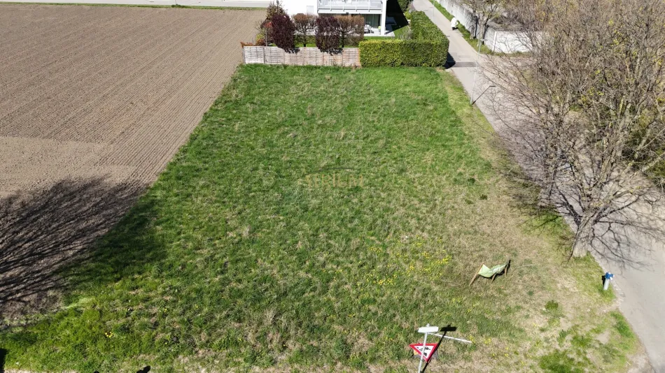 Top Eckgrundstück 650m² in 2201 Gerasdorf bei Wien – Perfekte Lage für Ihr Bauprojekt! - Titelbild