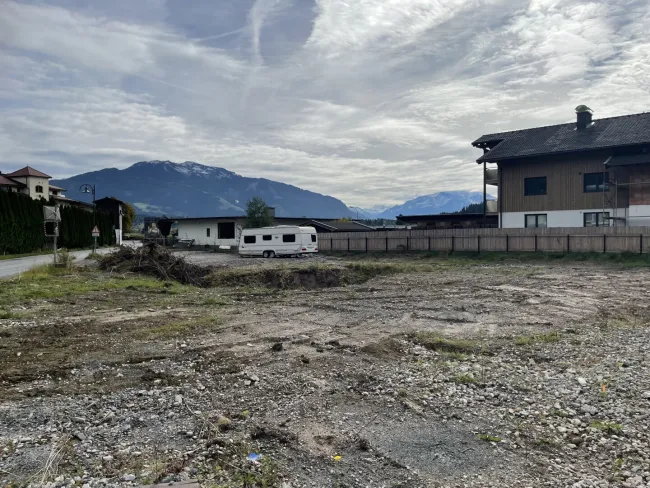 Projektgrundstück mit Potenzial in Saalfelden – Ortsteil Uttenhofen - Bild