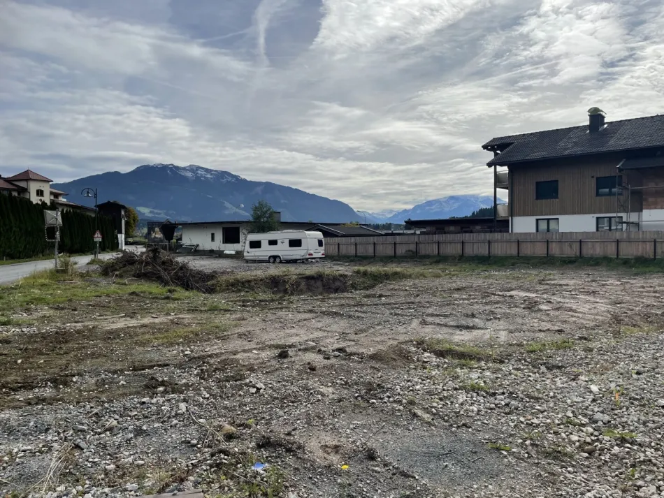 Projektgrundstück mit Potenzial in Saalfelden – Ortsteil Uttenhofen - Bild