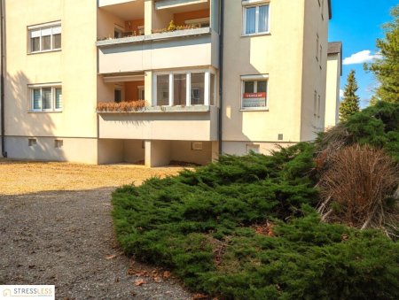 Leistbare 3 Zimmer Wohnung mit verglaster Loggia - Wohnung mit viel Potenzial zum Selbstverwirklichen!