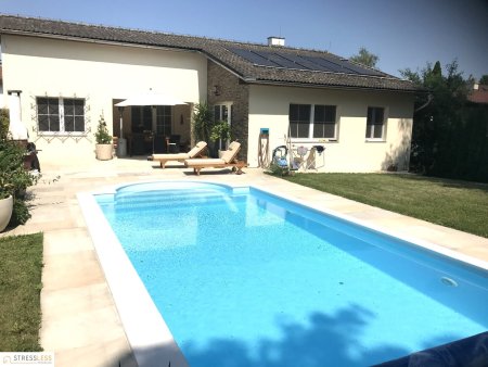 Nur 15 Minuten vor Wien! Elegantes, großzügig geschnittenes Einfamilienhaus! Sie suchen etwas Besonderes und kein 08/15-Haus?