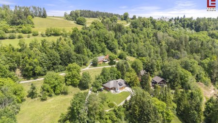 Südkärntner Seengebiet: Großzügiges Panorama-Landhaus in absoluter Ruhelage
