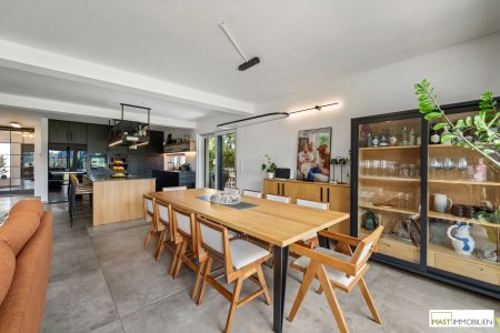 NEU! Exklusives Einfamilienhaus mit Gartenidylle – Ruhige Lage nahe Wien