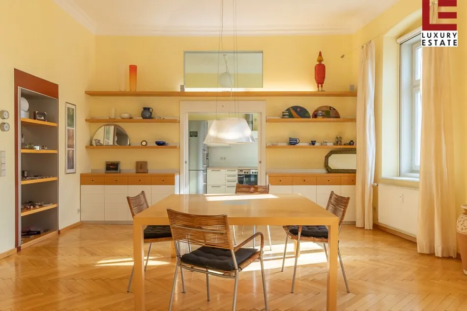 NEUER PREIS: Sonnige, moderne Gross-Innenstadt-Altbauwohnung - Bild
