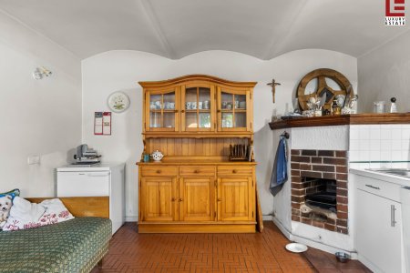 Südkärnten: Historisches, sanierungswürdiges Bauernhaus mit Stall/Tenne + Garten