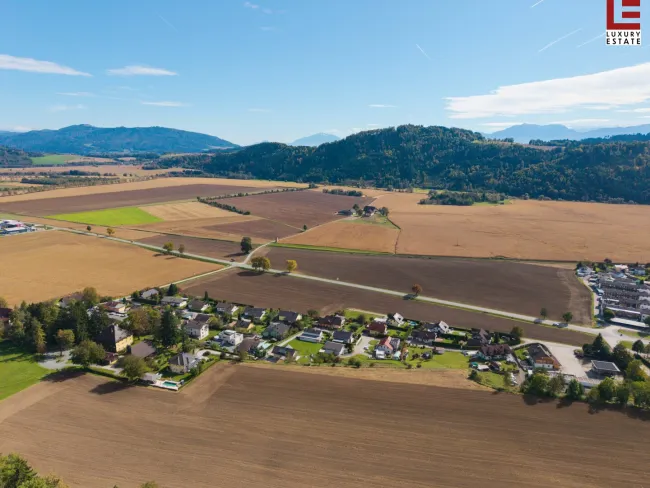 Liebenfels: Herrlicher sonniger Baugrund in Ortsrandlage - Bild