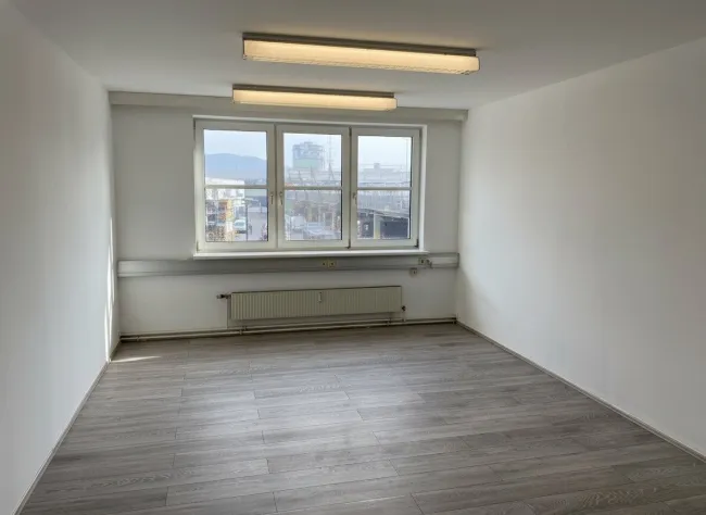 PROVISIONSFREI ZU MIETEN! Neu saniertes Büro 23 m2! - Titelbild
