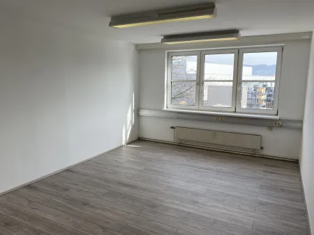 PROVISIONSFREI ZU MIETEN! Neu saniertes Büro 23 m2!