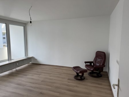 Modernes Wohnjuwel in der Höttinger Au: Generalsanierte, ruhige 2- Zimmer-Wohnung