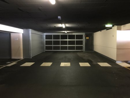 Premium-Parkplatz im Herzen von Seefeld - zum Verkauf!
