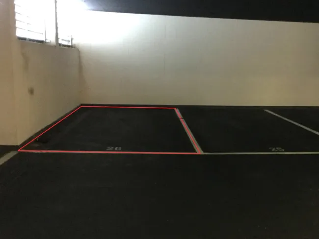 Premium-Parkplatz im Herzen von Seefeld - zum Verkauf! - Titelbild