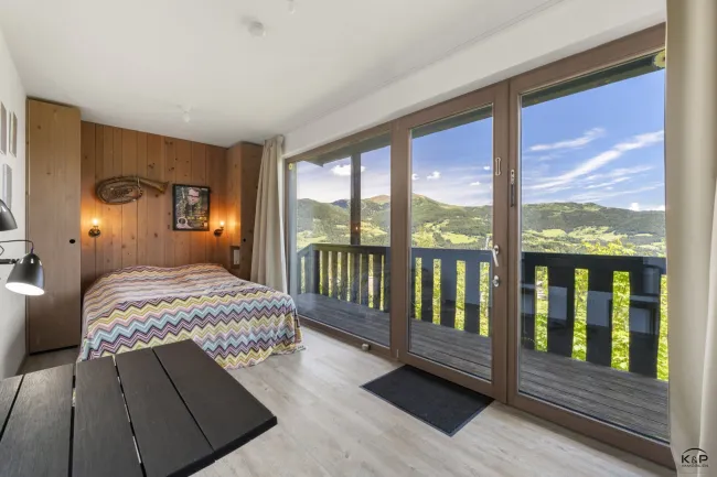 Alpines Refugium mit Weitblick – Exklusives Anwesen mit Chalet und vier Tiny Houses in den Kärntner Nockbergen - Bild
