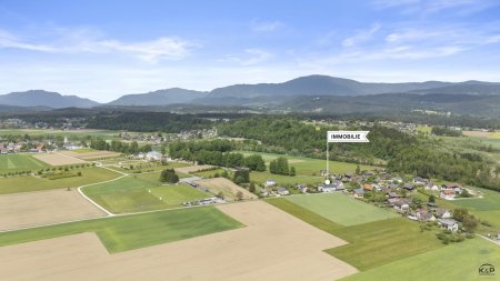 Attraktives Renditeobjekt mit vermieteten Wohneinheiten & Gewerbeeinheit in Rosegg
