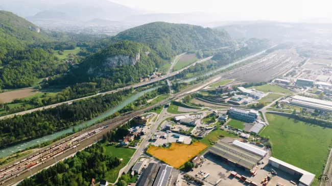 TEILBAR - Gewerbegrundstück mit Entwicklungspotenzial in Fürnitz – ca. 8.300 m² – Miete oder Baurecht möglich - Bild
