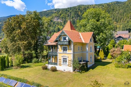 Romantik Schlössl in Seenähe – ein Märchenschloss voller Geschichte und Magie