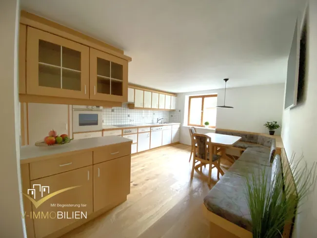 Charmante - großzügige 4,5 Zimmer Wohnung - Titelbild