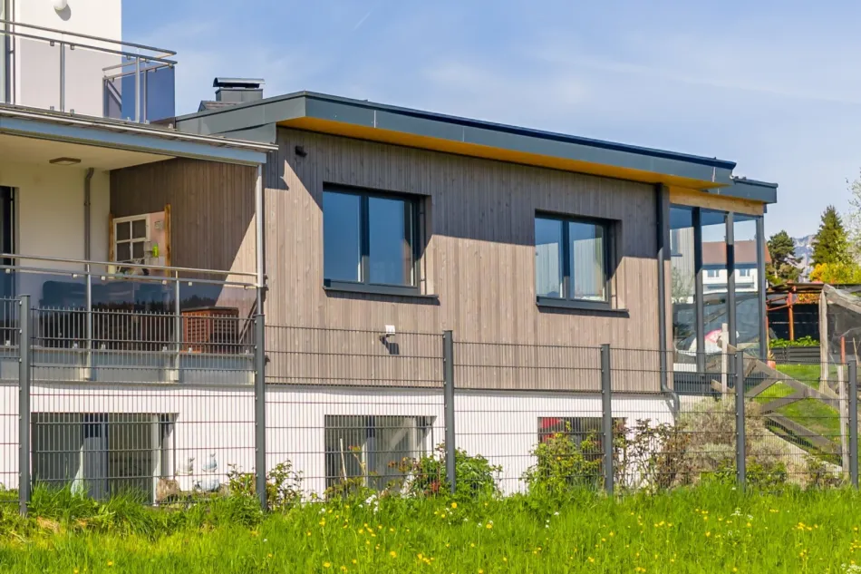 Neuwertige-Aufstockbare Doppelhaushälfte mit Wintergarten und Garage - Bild