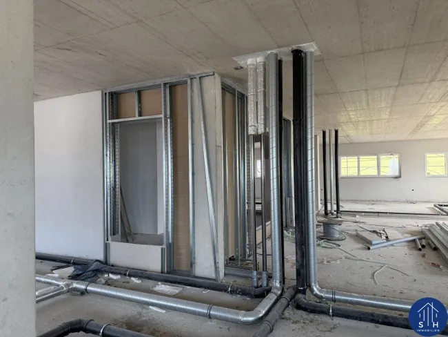Repräsentative Praxis-/Bürofläche im DG – ca. 315 m² mit Terrassen – Neubau Edelrohbau - Bild