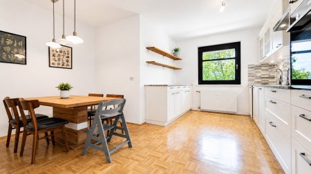 Küche mit Sitzecke Kompagnon
