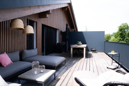 Hochwertige Dachgeschosswohnung mit großer Dachterrasse – Voll möbliert & sofort bezugsbereit