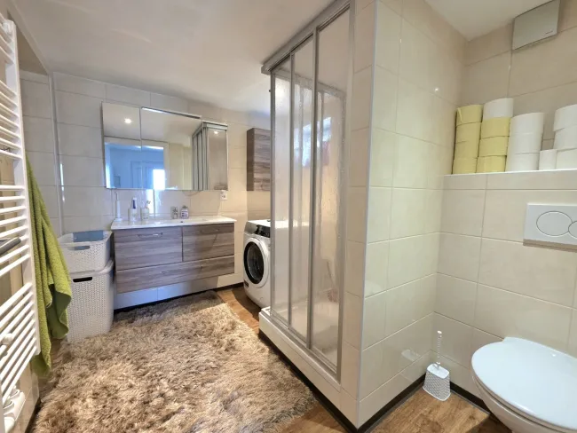 Einliegerwohnung - Badezimmer
