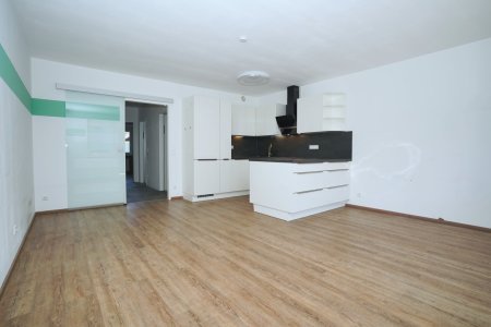 Kinderfreundliche Gartenwohnung in Ebenthal - ca. 66 m² Wohnfläche, Terrasse, Eigengarten und fixer Stellplatz