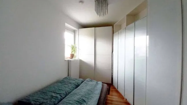 Attraktive Anlegerwohnung mit großem Garten und Carport! - Bild