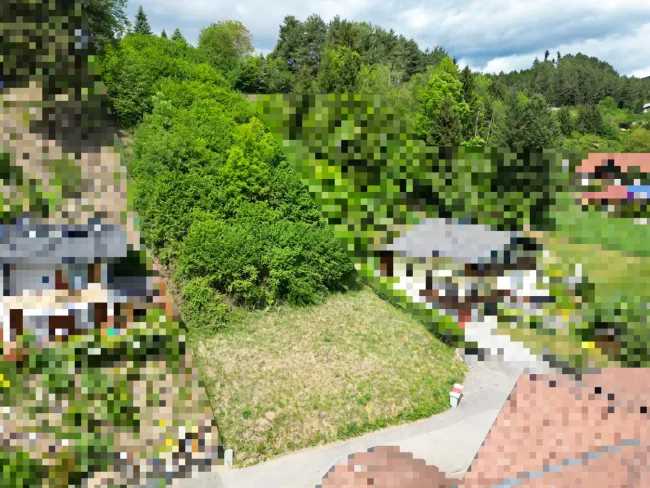 Zentrumsnahes Grundstück am Millstätter See in schöner Hanglage - Bild
