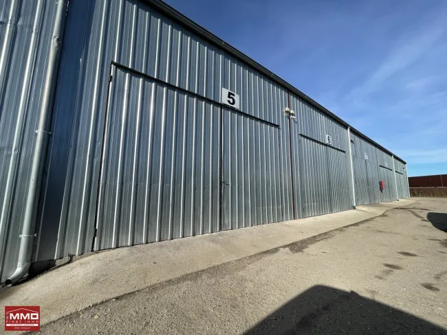 !SOMMERAKTION! €400,- STATT €500,-! LAGERBOX MIT 36m², EBENER ZUFAHRT UND HOHER RAUMHÖHE! - Titelbild