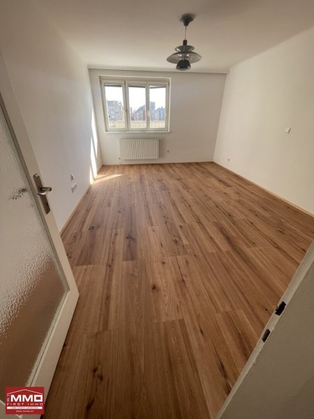 SCHÖNE, HELLE ZWEI-ZIMMER-WOHNUNG NÄHE MILLENIUM CITY!