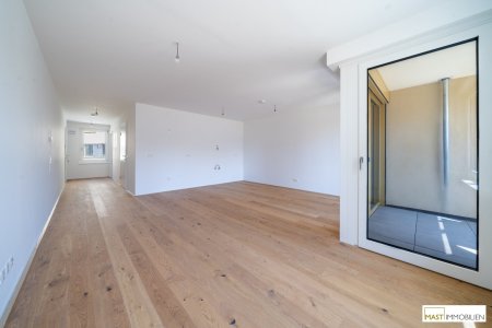 *MILiving* Großzügige 2-Zimmer Wohnung mit Loggia!