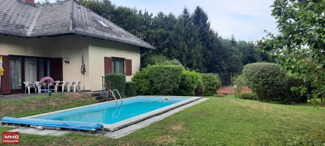 PROVISIONSFREI - GROSSES EF-HAUS MIT POOL UND ZWEI GARAGEN, neuer Preis!!! - Bild