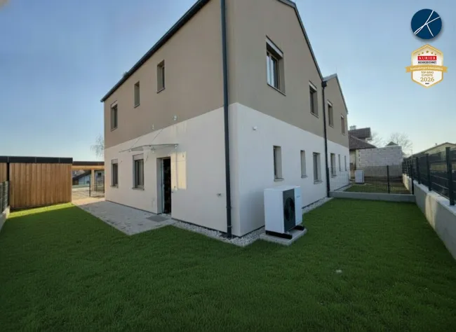 Straßenansicht Haus rechts