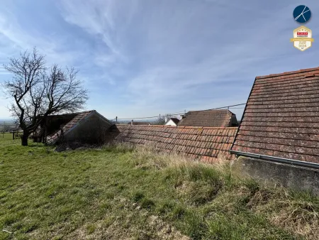 Platz für eine mögliche Terrasse