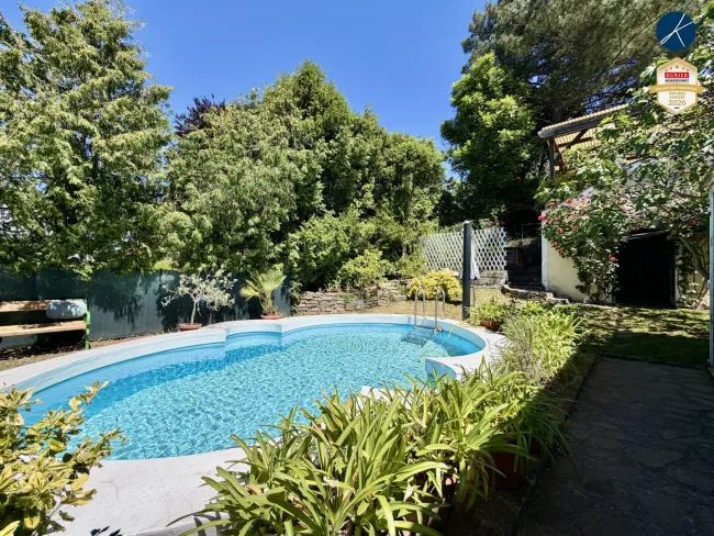 Am Steindl: Einfamilienhaus mit Pool und Panoramablick - Bild