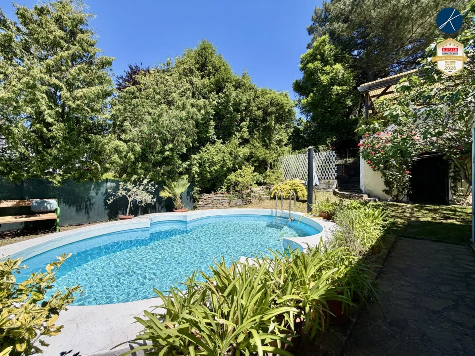 Am Steindl: Einfamilienhaus mit Pool und Panoramablick - Bild