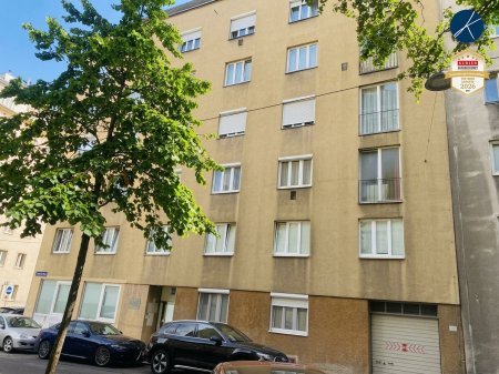 Geplegter Neubau aus den 1960er Jahren
