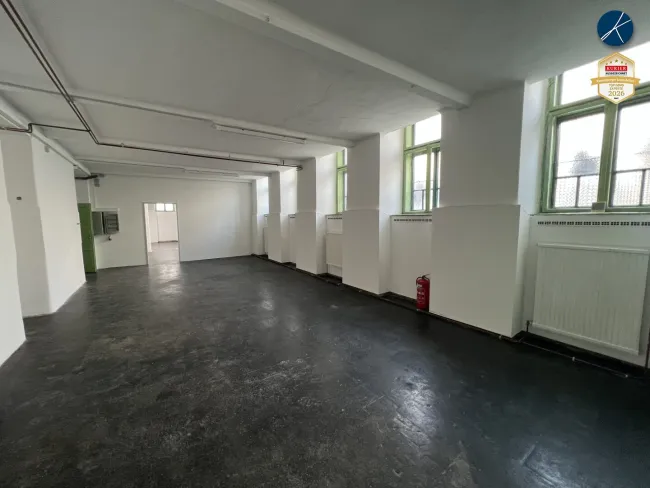 schöne Halle mit Gussasphalt